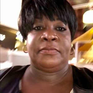 Meet your Posher, Jacqueline